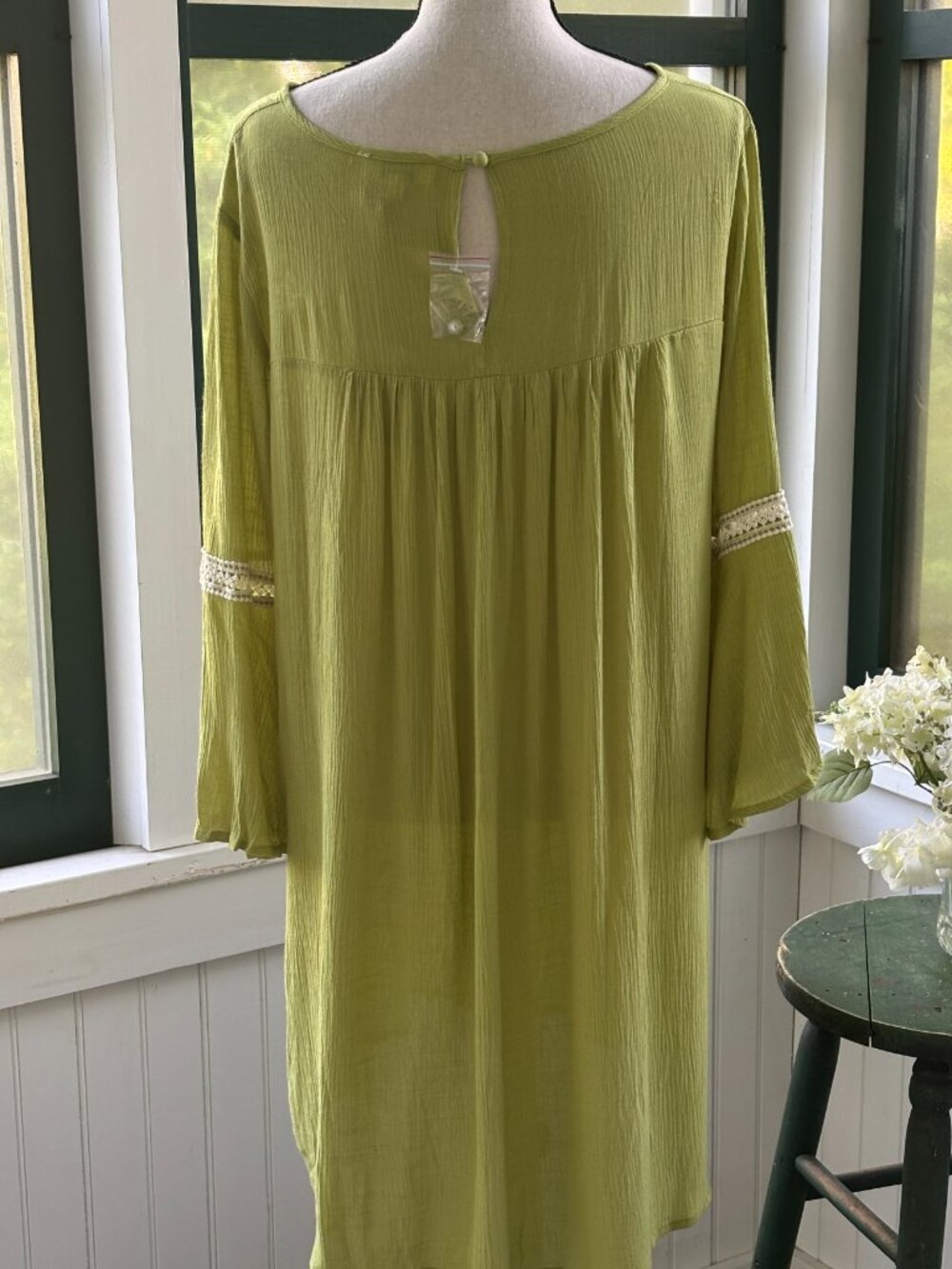Hayden LA Chartreuse Crochet Lace Dress NWT Small Boho Green Bell Sleeve - Picture 4 of 6